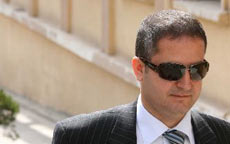 Hakim Kuban'a hukuk dersi