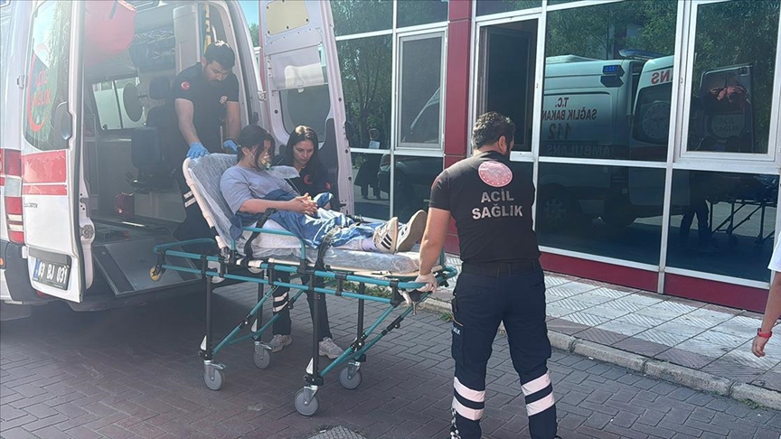 Afyon'da hastanede tedavi gören öğrenci YKS'ye ambulansla götürüldü