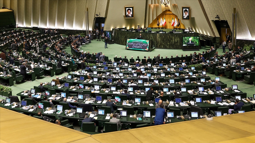 İRAN'DA UAEA İLE İŞBİRLİĞİNİ DURDURMAYA YÖNELİK YASA TASARISI MECLİSE SUNULDU
