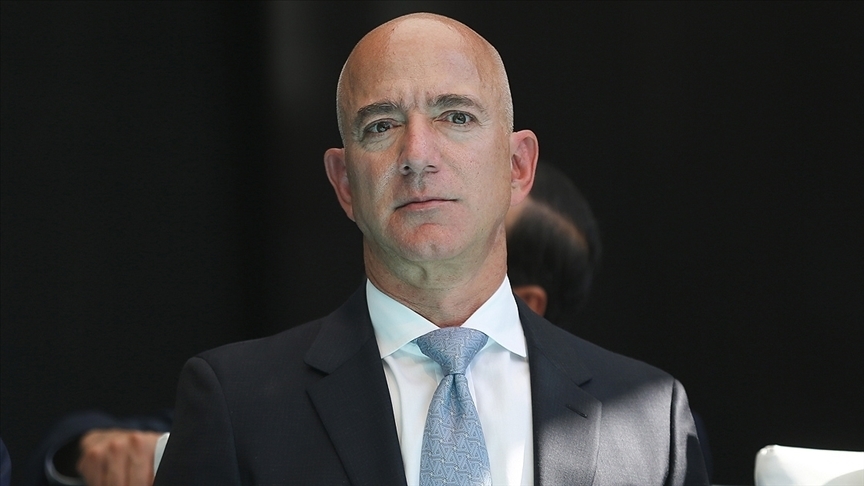 Jeff Bezos'un Venedik'teki düğünü protesto edildi
