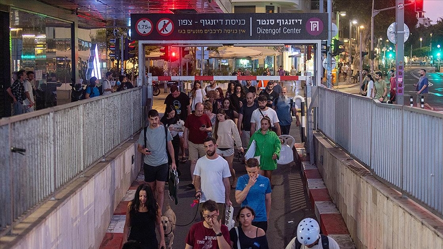 İSRAİL ORDUSU, ATEŞKESİN ARDINDAN ÜLKE GENELİNDEKİ KISITLAMALARI KALDIRDI