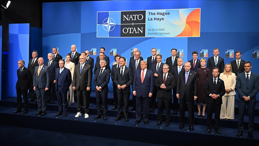 CUMHURBAŞKANI ERDOĞAN, NATO LİDERLER ZİRVESİ'NDE AİLE FOTOĞRAFI ÇEKİMİNE KATILDI