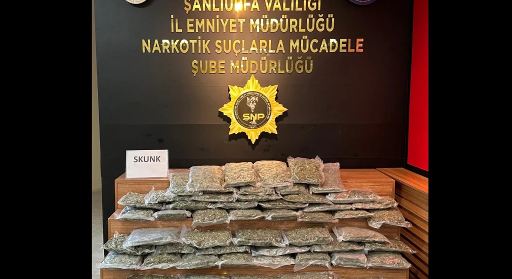 ŞANLIURFA'DA 35 KİLO 250 GRAM SENTETİK UYUŞTURUCU ELE GEÇİRİLDİ