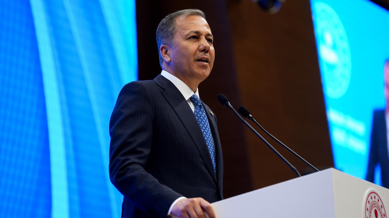 İÇİŞLERİ BAKANI YERLİKAYA'DAN İSRAİL'İN KÜRESEL KARARLILIK FİLOSU'NA YÖNELİK SALDIRISINA TEPKİ