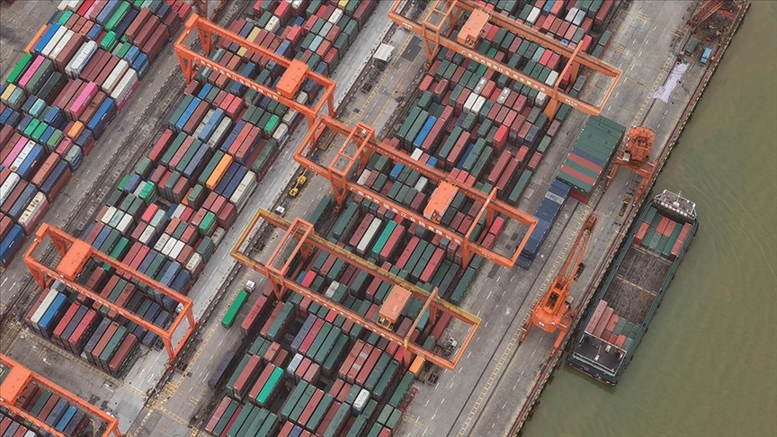 KONTEYNER TRAFİĞİ TARİFELERE RAĞMEN GÜÇLÜ KÜRESEL TİCARETİN SÜRDÜĞÜNÜ GÖSTERDİ