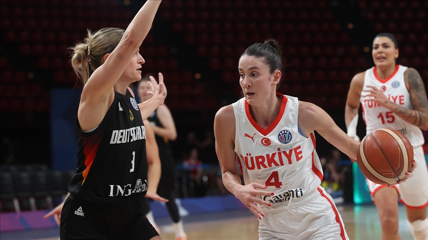 A MİLLİ KADIN BASKETBOL TAKIMI ALMANYA'YA 93-73 YENİLDİ