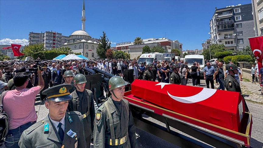 ŞEHİT PİLOT MADEN, İZMİR'DE SON YOLCULUĞUNA UĞURLANDI