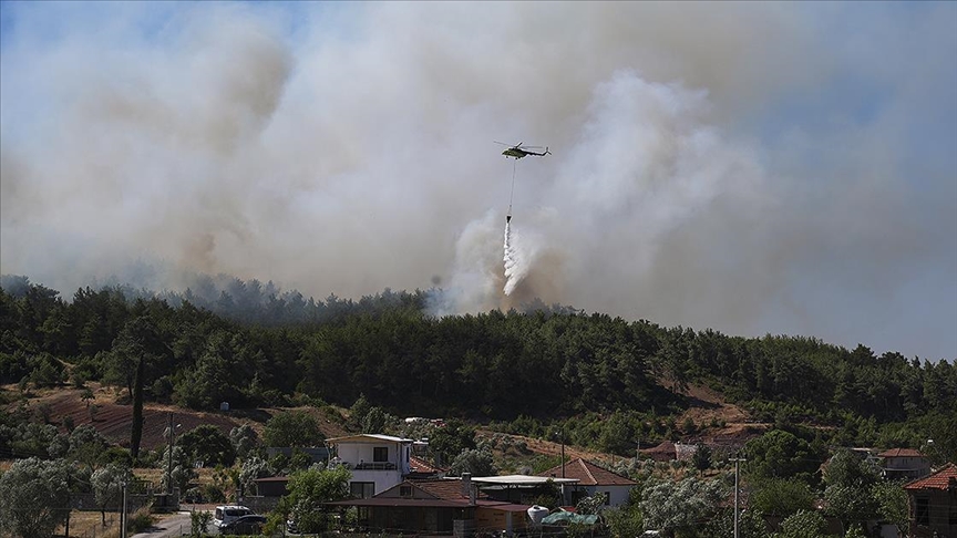 BAKAN YUMAKLI: MENDERES VE SEFERİHİSAR'DAKİ ORMAN YANGINLARININ ENERJİSİ DÜŞÜRÜLDÜ