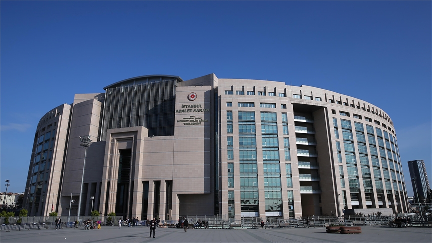 Hazreti Muhammed'in karikatürünü yayımlayan dergiye yönelik soruşturmada yakalanan 4 şüphelinin işlemleri sürüyor