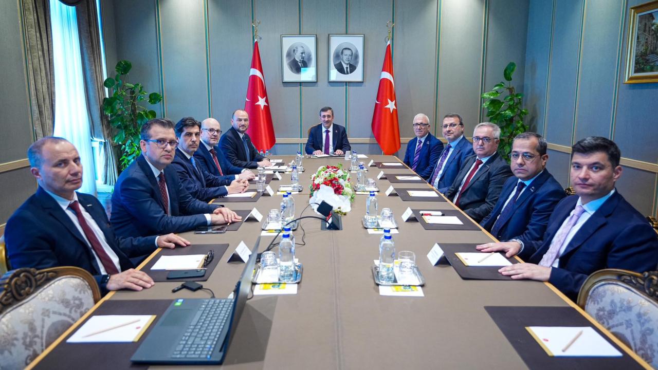 Cumhurbaşkanı Yardımcısı Yılmaz, MÜSİAD yönetimini kabul etti