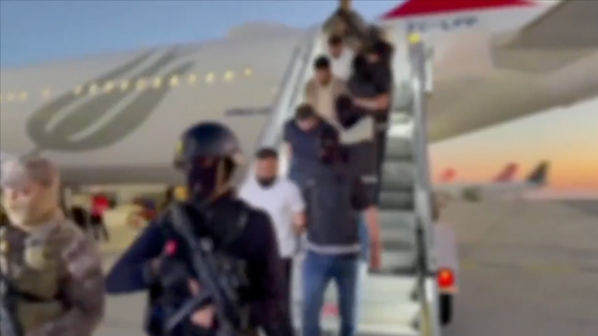 YERLİKAYA, 3 AYRI ORGANİZE SUÇ ÖRGÜTÜNE YÖNELİK OPERASYONDA 20 ŞÜPHELİNİN YAKALANDIĞINI BİLDİRDİ