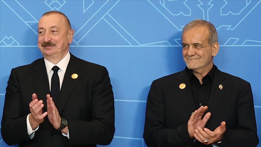 AZERBAYCAN CUMHURBAŞKANI ALİYEV İLE PEZEŞKİYAN’IN SAMİMİ GÖRÜNTÜLERİ SOSYAL MEDYADA GÜNDEM OLDU