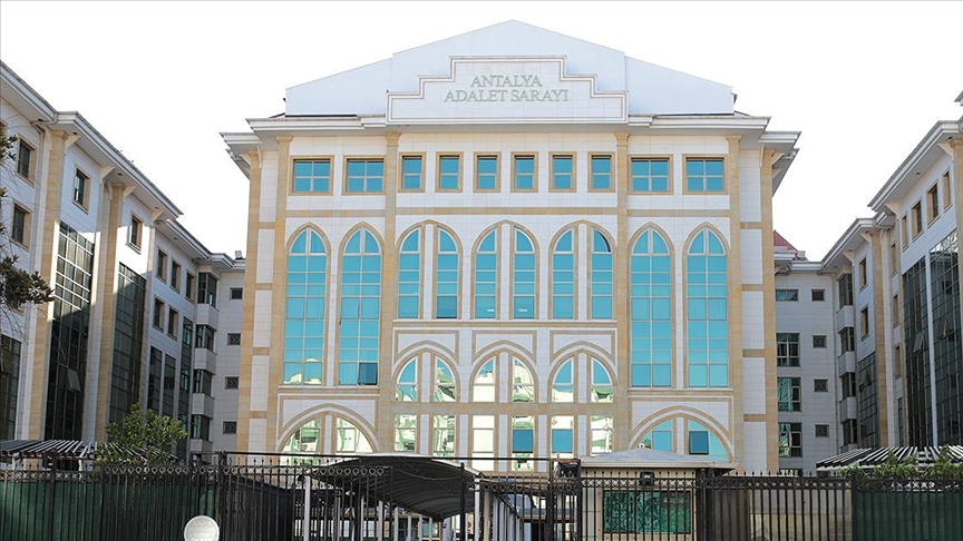 "Rüşvet" soruşturması kapsamında tutuklanan Muhittin Böcek'in savcılıktaki ifadesine ulaşıldı