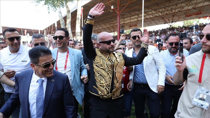 665. TARİHİ KIRKPINAR YAĞLI GÜREŞLERİ GÜREŞ AĞALIĞI İHALESİ YAPILDI