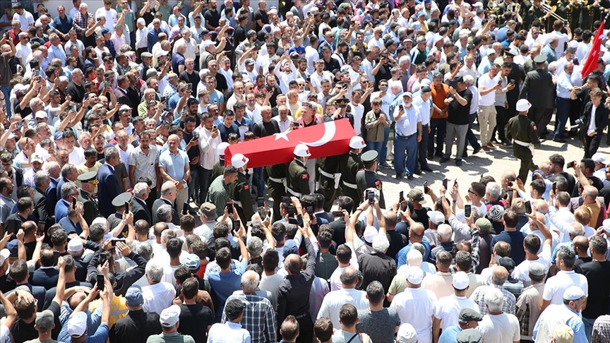 TÜRKİYE 12 ŞEHİDİNİ UĞURLADI!