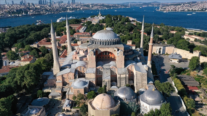 Ayasofya'nın yeniden cami statüsüne kavuştuğu Cumhurbaşkanlığı Kararnamesi'nin üzerinden 5 yıl geçt