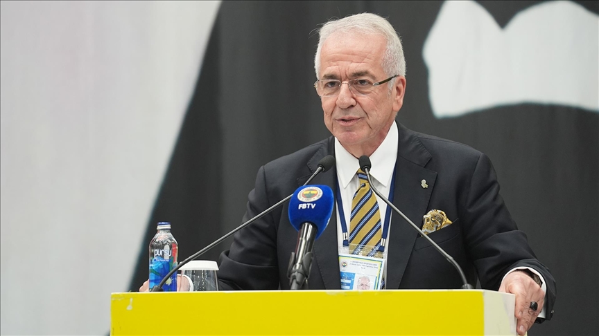 FENERBAHÇE BAŞKAN VEKİLİ EROL BİLECİK İSTİFA ETTİ!