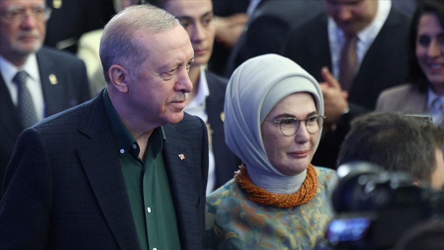 Emine Erdoğan'dan AK Parti 32. İstişare ve Değerlendirme Toplantısı'na ilişkin paylaşım