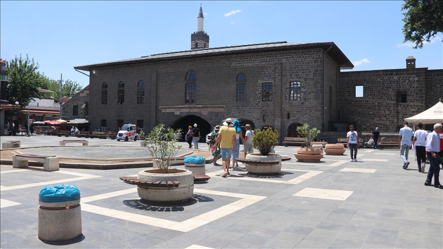 GÜNEYDOĞU KAVURUCU SICAKLIKLARIN ETKİSİNDE..