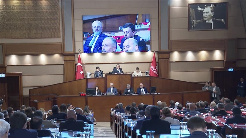 İBB Meclisi'nde İETT'deki bakım ihalelerinde ve KİPTAŞ'taki usulsüzlük iddialarına ilişkin soru önergesi verildi
