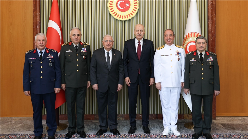 TBMM Başkanı Kurtulmuş, Milli Savunma Bakanı Güler ve TSK komuta kademesini kabul etti