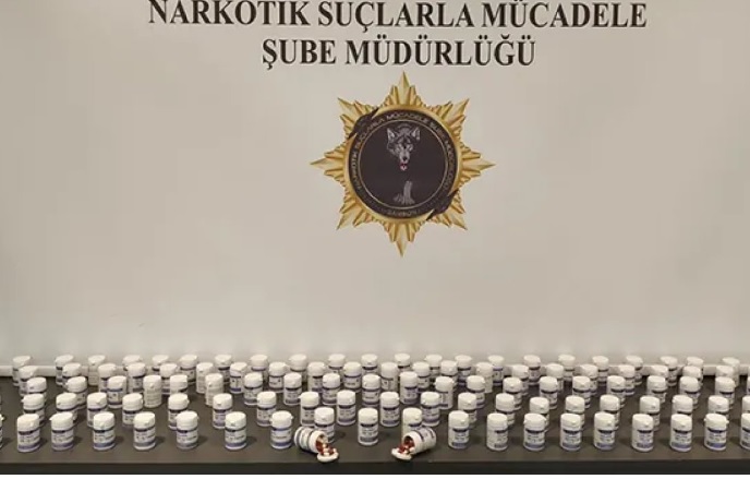 SAMSUN'UNDA UYUŞTURUCU TACİRLERİNE ŞOK BASKIN