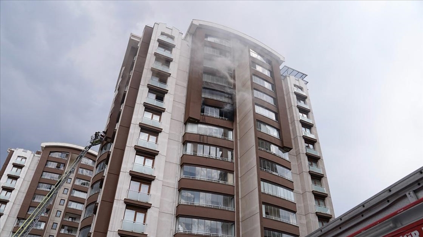 Ankara Keçiören'de bir apartmanda yangın çıktı!