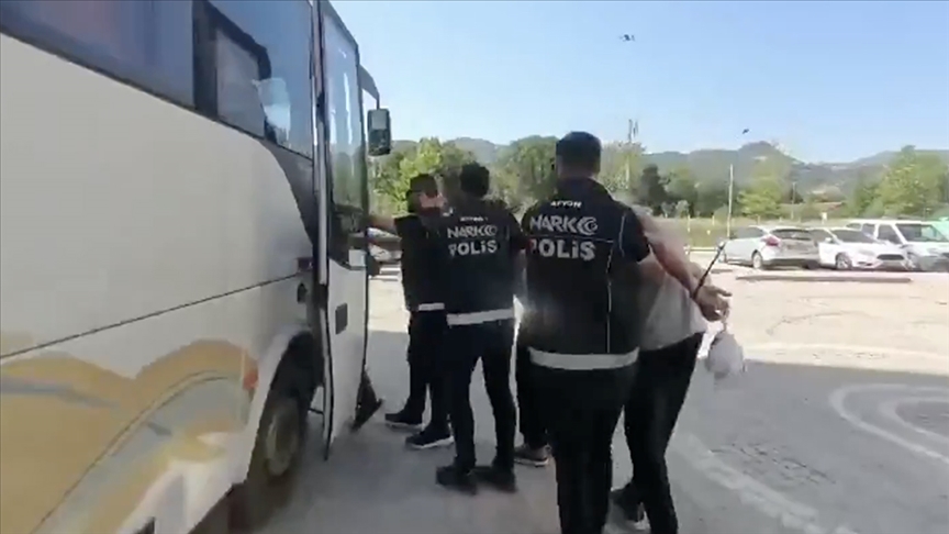 72 İLDE UYUŞTURUCU SATICILARINA YÖNELİK OPERASYONLAR