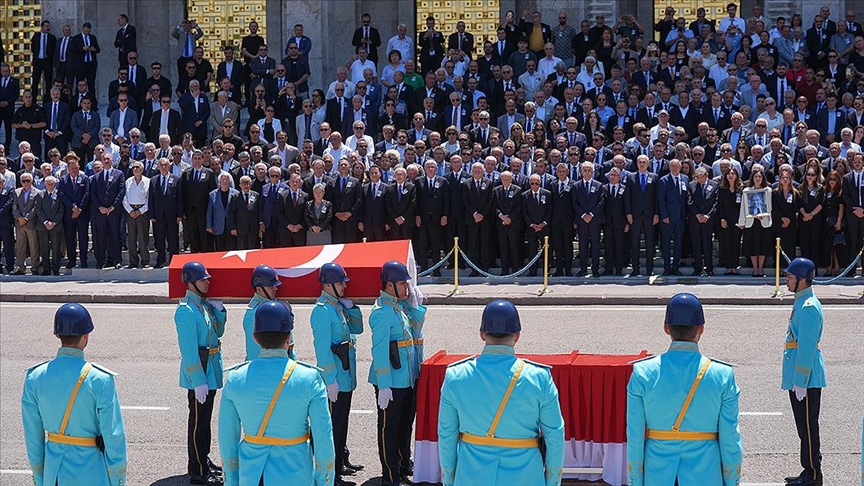 Eski CHP Genel Başkanı Altan Öymen için Meclis'te cenaze töreni düzenlendi