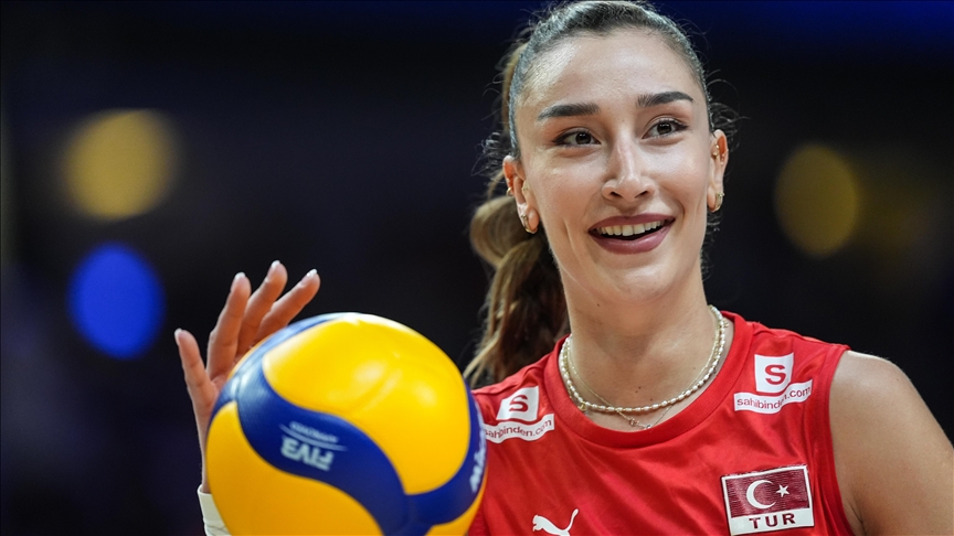 HANDE BALADIN İÇİN MİLLİ FORMANIN YERİ ÇOK ÖZEL