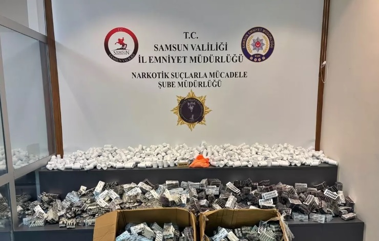 SAMSUN'da bir iş yerinde 122 bin sentetik ecza hapı