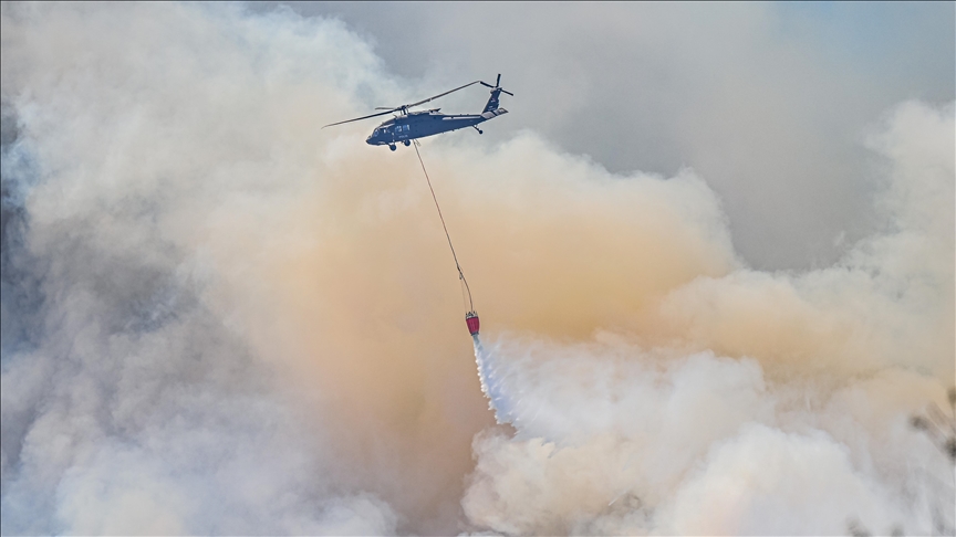 Bakan Yerlikaya: Orman yangınlarıyla mücadele herkes büyük bir özveriyle görev yaptı