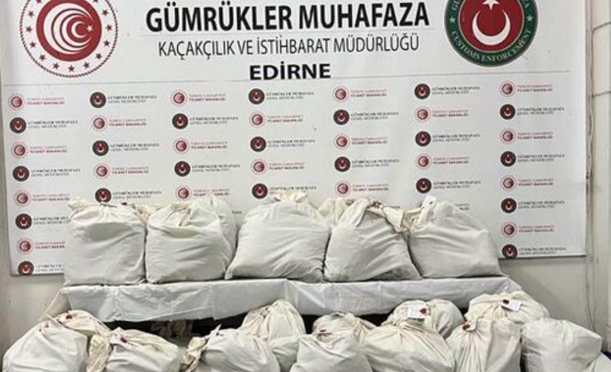 KAPIKULE'DE 3 TIRDA 179 KİLO 678 GRAM UYUŞTURUCU ELE GEÇİRİLDİ!