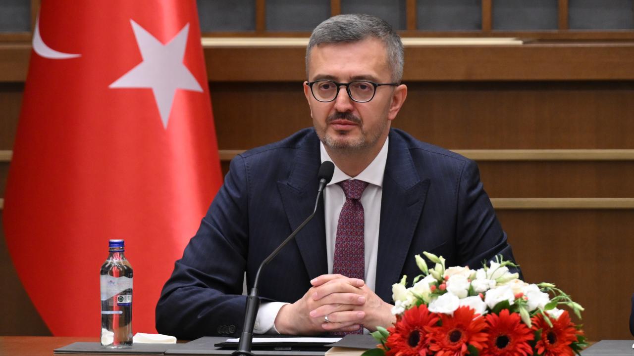 İLETİŞİM BAŞKANI DURAN: YAŞ KARARLARI KAHRAMAN ORDUMUZA HAYIRLI OLSUN