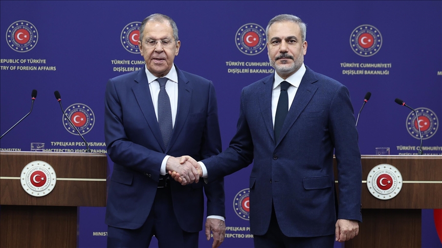 DIŞİŞLERİ BAKANI FİDAN, RUS MEVKİDAŞI LAVROV İLE TELEFONDA GÖRÜŞTÜ