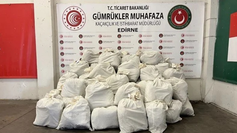 KAPIKULE SINIR KAPISI'NDA KİLOLARCA ESRAR ELE GEÇİRİLDİ!