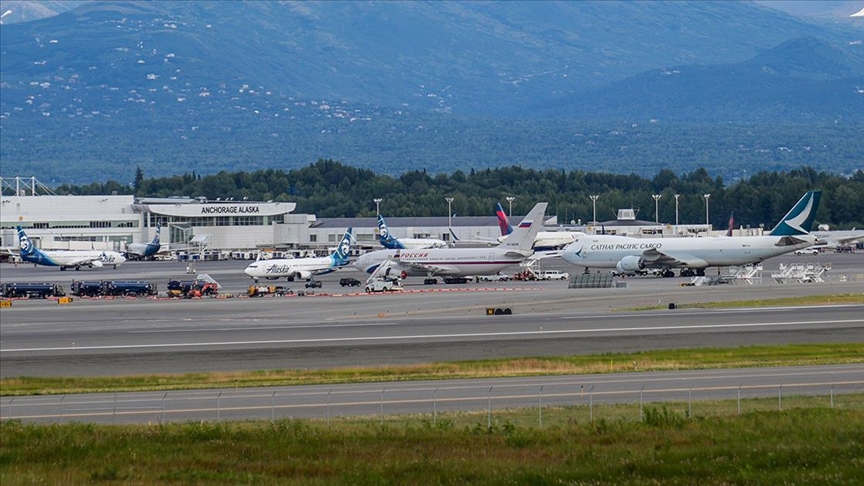 RUS HEYETİ, PUTİN İLE TRUMP'IN GÖRÜŞME YAPACAĞI ALASKA'YA ULAŞTI