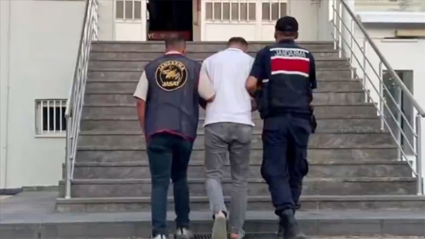 FETÖ'YE YÖNELİK OPERASYONLARDA 49 ŞÜPHELİ YAKALANDI