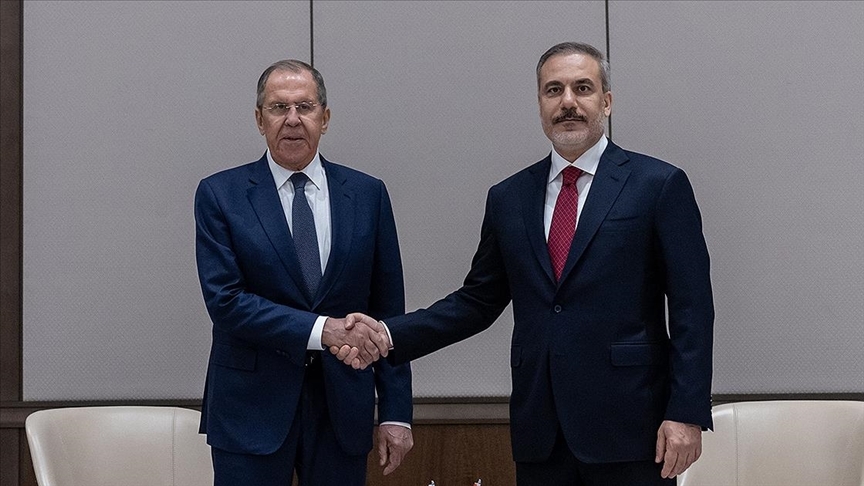 DIŞİŞLERİ BAKANI FİDAN, RUS MEVKİDAŞI LAVROV İLE TELEFONDA GÖRÜŞTÜ