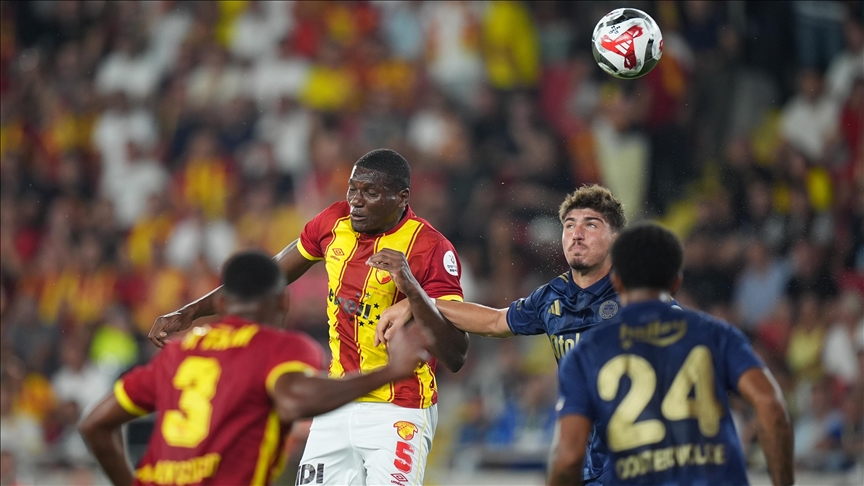 Fenerbahçe, Göztepe ile berabere kaldı