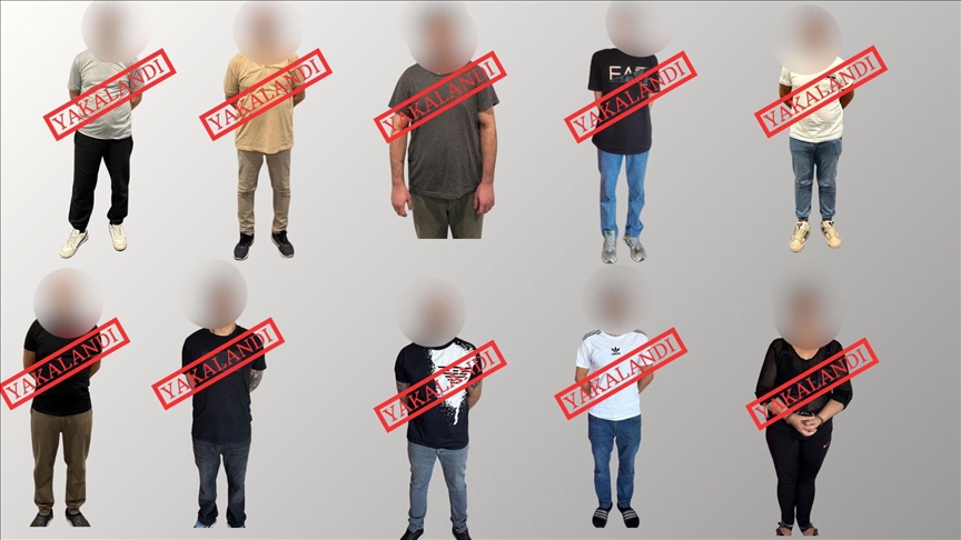 KIRMIZI BÜLTENLE VE ULUSAL SEVİYEDE ARANAN 10 SUÇLU TÜRKİYE'YE GETİRİLDİ