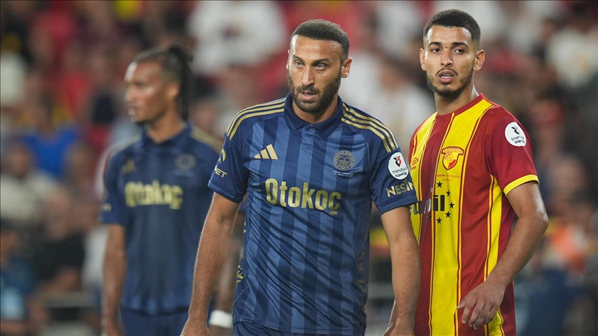 Fenerbahçeli Cenk Tosun'un kasık bölgesinde kas yaralanması tespit edildi