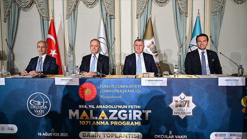 MALAZGİRT ZAFERİ'NİN 954. YIL DÖNÜMÜ ETKİNLİKLERİYLE İLGİLİ BASIN TOPLANTISI DÜZENLENDİ