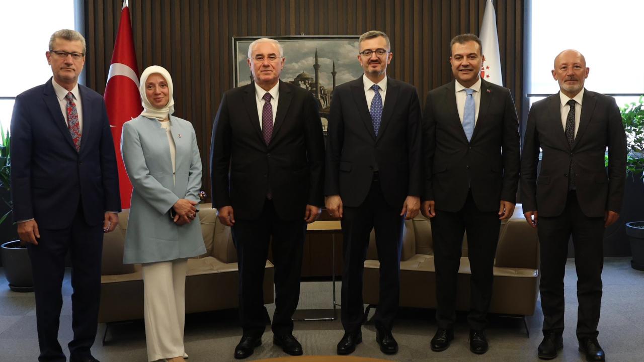 İLETİŞİM BAŞKANI DURAN, KAMU BAŞDENETÇİSİ AKARCA İLE BİR ARAYA GELDİ