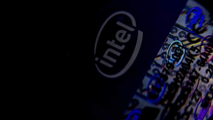 ABD TİCARET BAKANI LUTNİCK, HÜKÜMETİN INTEL'İN YÜZDE 10 HİSSESİNİ ALDIĞINI DUYURDU