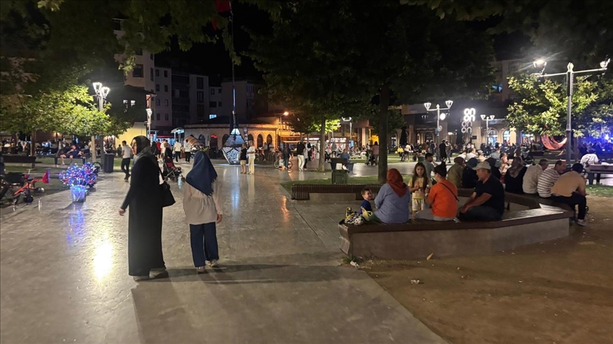 BALIKESİR'DE ART ARDA DEPREMLER MEYDANA GELDİ