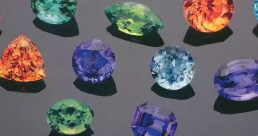 TÜRKİYE'YE KAÇAK GETİRİLEN DEĞERLİ TAŞLARIN TİCARETİNE İLİŞKİN 35 GÖZALTI