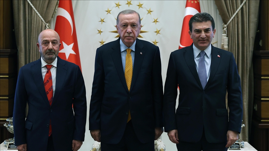 CUMHURBAŞKANI ERDOĞAN, OYAK HEYETİ'Nİ KABUL ETTİ