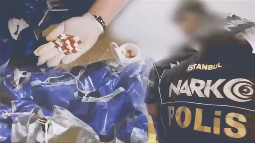 İstanbul'da düzenlenen operasyonda 750 bin uyuşturucu hap ele geçirildi!