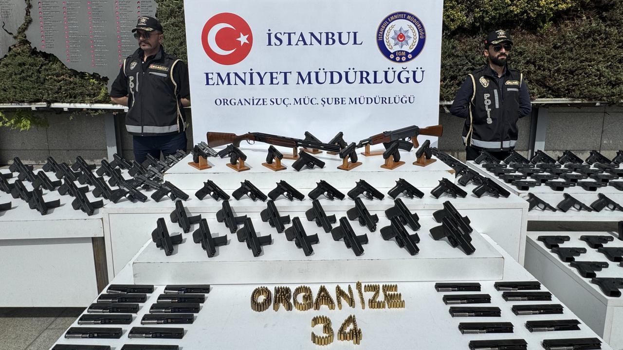 İSTANBUL'DA SUÇ ÖRGÜTLERİNE OPERASYON: 11 ŞÜPHELİ TUTUKLANDI